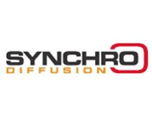 Logo de Synchro Diffusion, texte noir, jaune et rouge